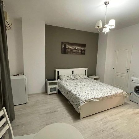 דירות בוקרשט Centru Charming New Apartament Piata Universitate מראה חיצוני תמונה